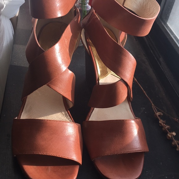 MICHAEL Michael Kors Leather Cognac Wedges - Picture 1 of 8